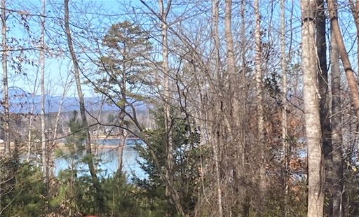Lot 43 Keowee Cove sold home in Marina Bay, Seneca, SC
