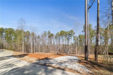 105 Moonlight Drive sold home in Moonlight Bay, Fair Play, SC