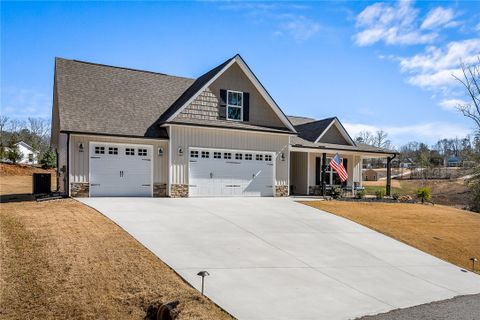 214 Inlet Pointe Drive sold home in Inlet Pointe Cove, Anderson, SC