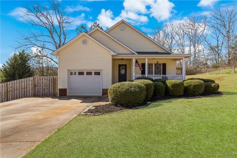 308 Dean Street sold home in Lakewood Estate, Pickens, SC