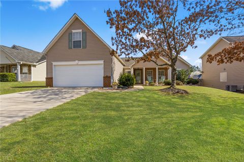 205 Worcester Lane