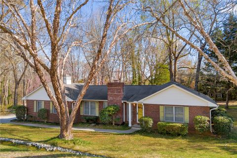 98 Mountain View Drive sold home in Mountain View, Walhalla, SC