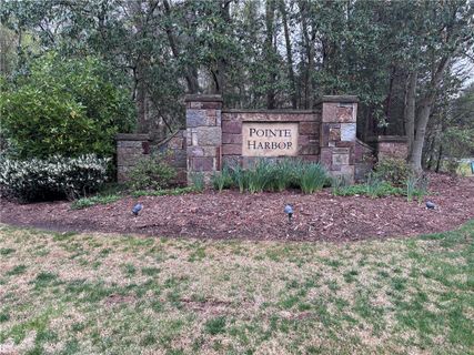 200 Eastlake Court sold home in Pointe Harbor, Seneca, SC