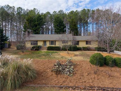1605 Keowee Lakeshore Drive sold home in Keowee, Seneca, SC