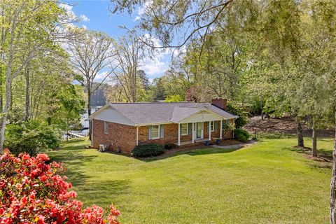 Previously sold for $660,000