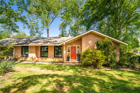 704 Westhampton Drive sold home in Normandy Shores, Seneca, SC