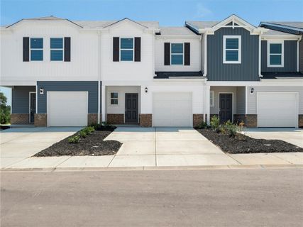 211 Cupid Court sold home in Valentine Townes, Greer, SC