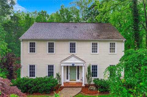 300 Perry Hill Road sold home in Heathwood, Easley, SC