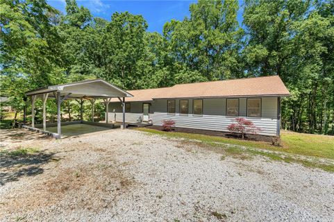 131 Shoreside Drive sold home in Lakeview Height, Martin, GA