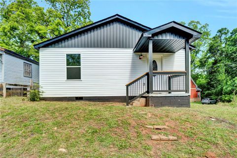 404 Short Street