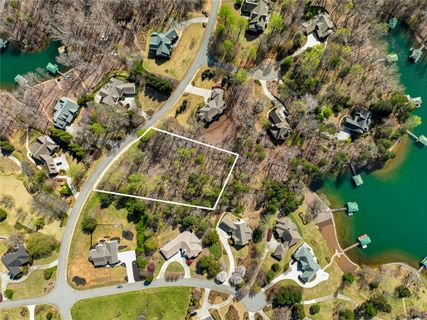 217 Winding Oaks Drive sold home in Waterford Pointe - Oconee, Seneca, SC