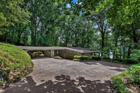1613 S Arlington Drive sold home in Bayshore, Seneca, SC