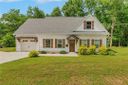 122 Hunters Woods Drive sold home in Simpsonville, SC