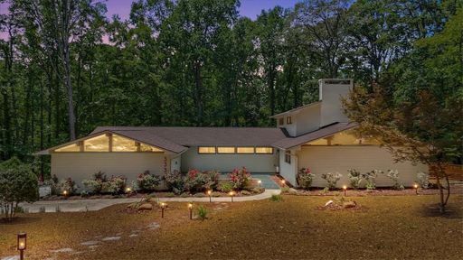 333 Woodland Way sold home in Dogwood Forest, Clemson, SC