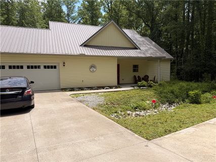 128 Willys Creek Circle active home in Gauley Falls, Pickens, SC
