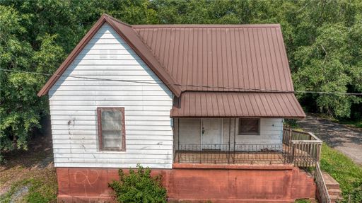 200 C Street active home in Abney Mills, Anderson, SC