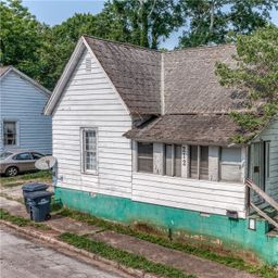 212 C Street