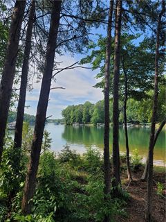 713 Bay Harbor Lane sold home in Timber Bay, Seneca, SC