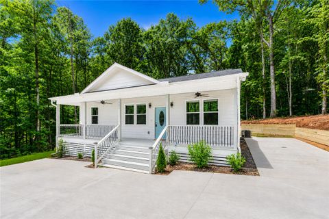 425 Tiger Lane