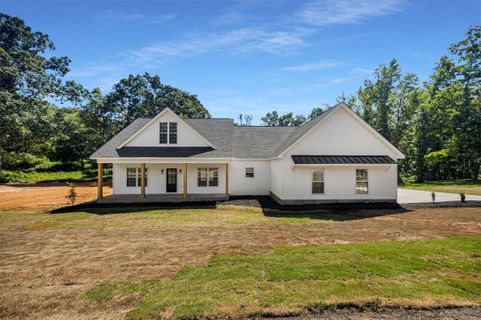 129 Boxwood Lane