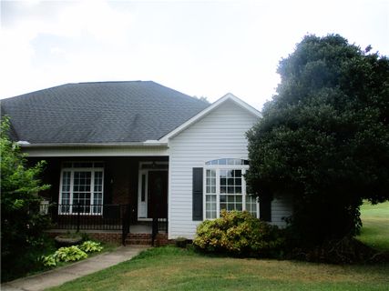 1324 Falcons Drive sold home in Falcons Lair, Walhalla, SC