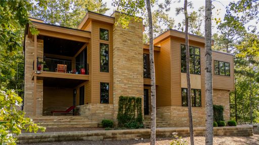 414 Sue Craig Road active home in The Sanctuary At Keowee, Six Mile, SC