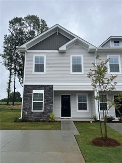 215 Islay Way