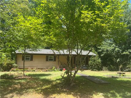 1037 S Greenwich Drive sold home in Mountain View, Walhalla, SC