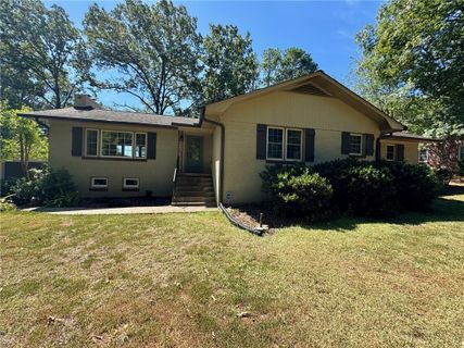 211 Grove Drive sold home in Sunny Acres, Clemson, SC