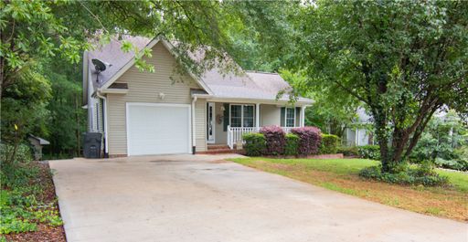 124 Grand Oak Drive sold home in Heritage Oaks, Pendleton, SC