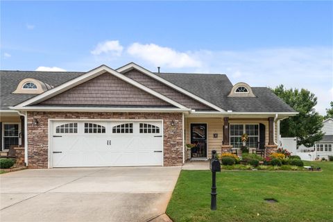 32 Hillsborough Drive