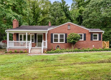 522 Forest Lane