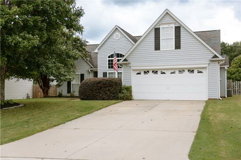 107 Longwood Lane