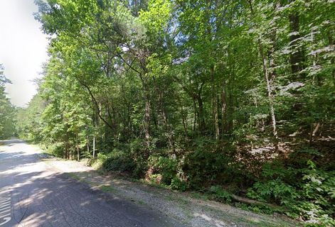 906 Fernwood Drive