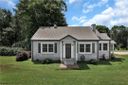 3076 Brookfield Drive sold home in Seneca, SC