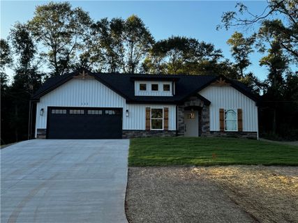 135 Westood Circle