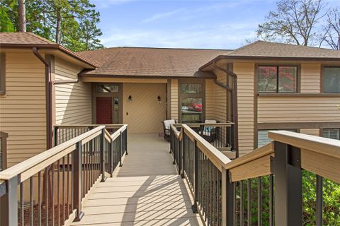 203 W Blue Heron Drive