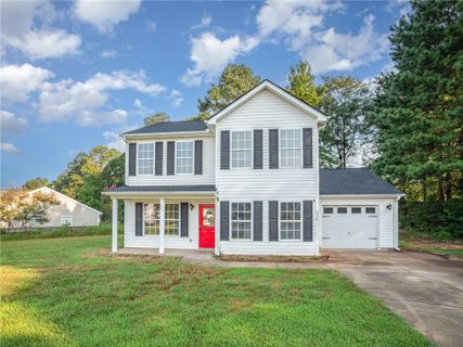 658 Hunters Lane