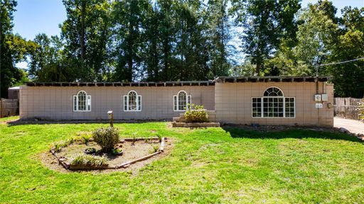 416 Sherwood Drive sold home in Sherwood Forest, Seneca, SC