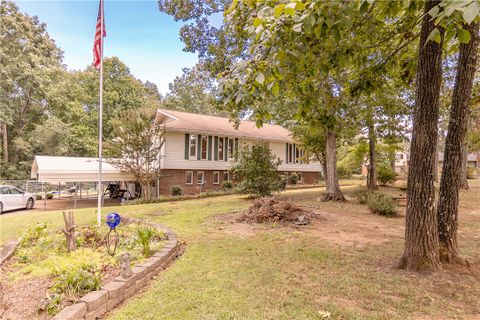 1206 Cely Road