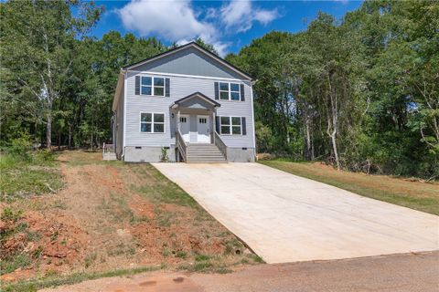 121 A & B Brookmeade Drive