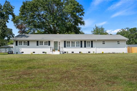 2025 Sheldon Drive