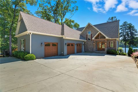 3021 Deep Water Way