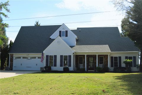 192 Walker Point sold home in Walker Point, Seneca, SC
