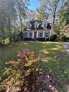 205 Bobolink Drive sold home in White Oak Cliff, Seneca, SC