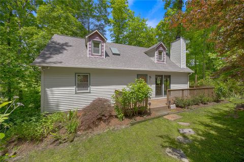 262 Belvoir Drive active home in Gauley Falls, Pickens, SC