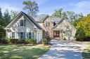 110 Pinnacle Pointe Drive sold home in Seneca, SC