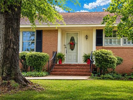 611 Heyward Road