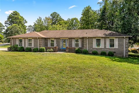 200 Tiffany Drive sold home in Regency Park, Anderson, SC