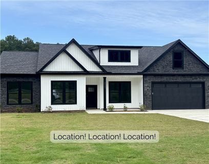 2923 Old Greenville Highway
